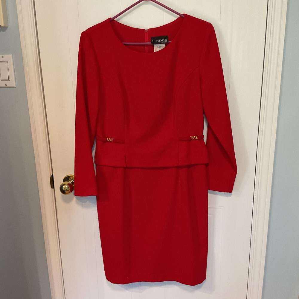Lindor Petite Sheath Dress Women 8P Red Excellent Peplum Gold Detail Long Sleeve